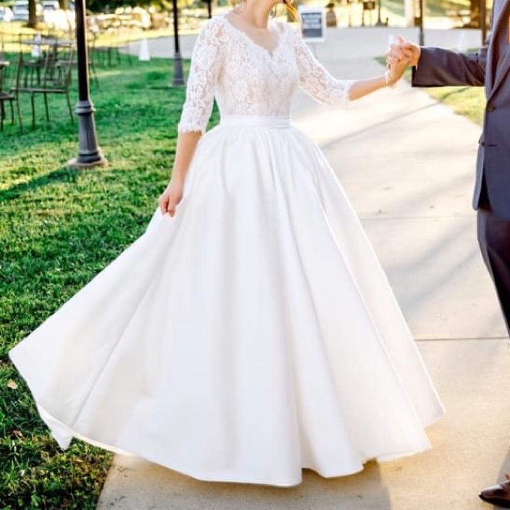 Wedding dress, wedding gown, bridal dress, lace bridal dress, satin bridal dress